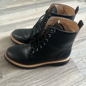 ▪️ VICI Brycen faux leather lace up boot